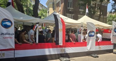 طوابير الناخبين أمام لجان انتخابات الشيوخ في منطقة الزمالك بالصور