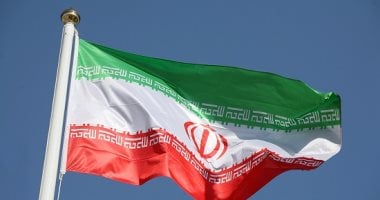 فرنسا وبريطانيا وألمانيا تعيد تفعيل العقوبات الاقتصادية على إيران
