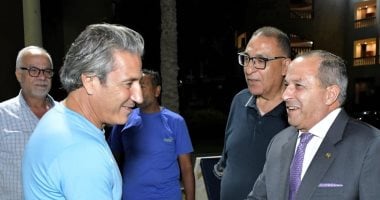 كواليس زيارة محافظ بورسعيد إلى معسكر منتخب مصر للتدريبات فيديو شامل