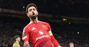كيف يتابع بورنو فرنانديز قائد مانشستر يونايتد النصر في مسيرته الرياضية؟