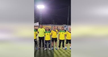 مباراة كرة قدم شبابية بين كبار السن في القليوبية: السن مجرد رقم في البطاقة