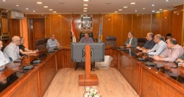 محافظ أسيوط يصدر تكليفات عاجلة لإصلاح أعطال المدارس وتعزيز الأنشطة الصيفية