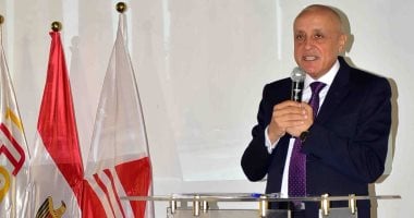 محافظ الأقصر يعتمد كوادر شبابية لإدارة فروع مكتبة مصر العامة لتعزيز خدمات المجتمع المستقبلية