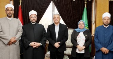 محافظ الإسماعيلية يستقبل الأمين العام المساعد للبحوث الإسلامية ويعلن سبتمبر شهرًا للتوعية