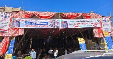 محافظ الإسماعيلية يفتتح سوق اليوم الواحد في القنطرة غرب مصحوبًا بفيديو توثيقي