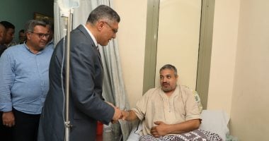 محافظ الجيزة يتفقد الحالة الصحية لشهاب عبد العزيز بطل حادثة فتاة المنيب