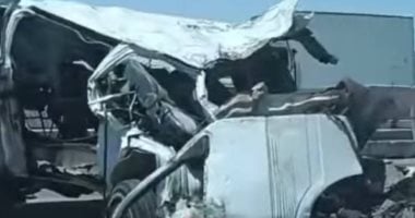 مصرع 3 وإصابة 12 في حادث تصادم بين سيارة ربع نقل وميكروباص شرق العوينات