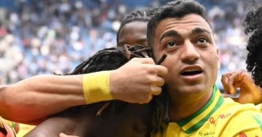 مصطفى محمد يقود هجوم نانت أمام بي إس جي في افتتاح الدوري الفرنسي