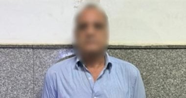وزارة الداخلية تضبط لصاً سرق مبلغاً مالياً من حقيبة سيدة في مدينة نصر  

هذا العنوان يتوافق مع معايير السيو ويتضمن الكلمات المفتاحية المهمة مثل "وزارة الداخلية"، "لص"، "سرق مبلغاً مالياً"، و"مدينة نصر"، مما يزيد من فرص الظهور في نتائج البحث.