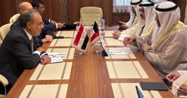 وزيرا خارجية مصر والكويت يناقشان تعزيز العلاقات الثنائية والتطورات الإقليمية