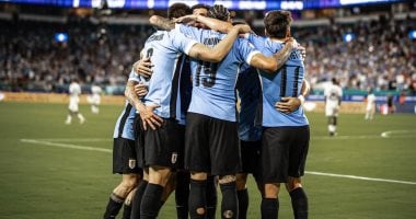 أوروجواي وباراجواي تواجهان بيرو والإكوادور في صراع حاسم للتأهل لكأس العالم
