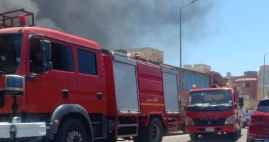 إدارة حريق كبير داخل مخزن في منطقة الطالبية بكفاءة عالية