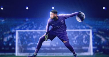 الهلال يتعاقد مع الحارس الفرنسي باتويى حتى موسم 2027