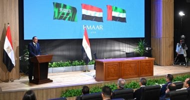 رئيس الوزراء يؤكد أن الفترة القادمة ستشهد زيادة كبيرة في الاستثمارات