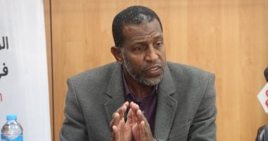 ربيع ياسين ساحر الجبهة اليسرى السابق بالأهلي يحتفل بعيد ميلاده الخامس والستين اليوم