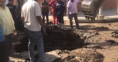 كسر رئيسي في خط مياه الشرب المغذي لمحطة جبل تقوق بأسوان