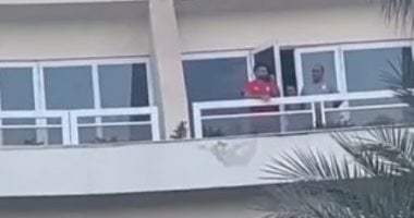محمد صلاح وموقفه مع عروسين في فندق منتخب مصر خلال كأس العالم